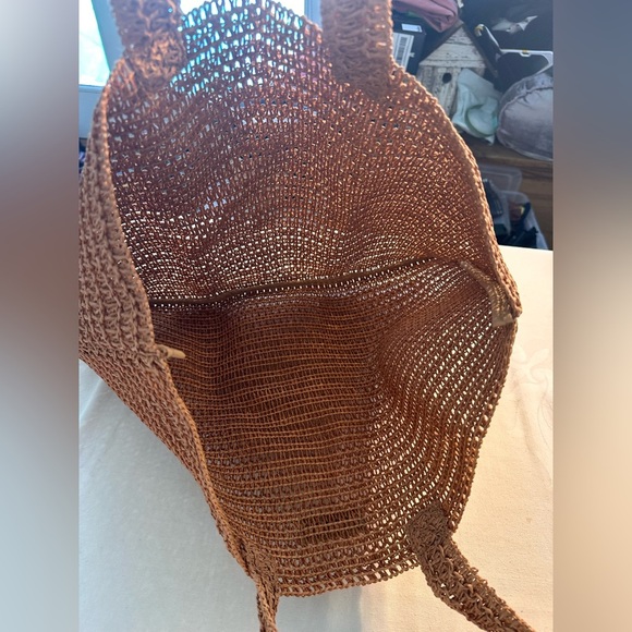 Burberry Raffia/Rattan/Straw Tote New In Packaging - Perfect for Beach/Pool - Picture 8 of 8